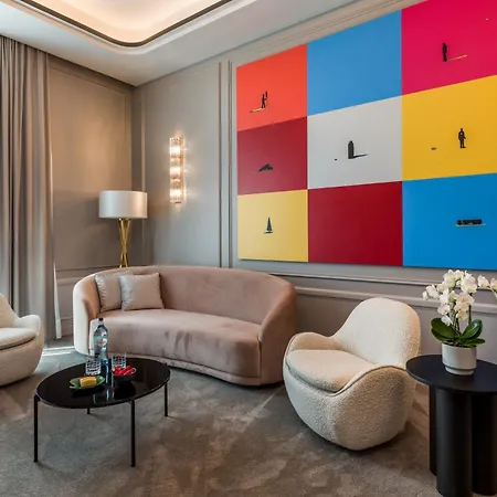 Hotel Amoure - The Leading Of The World