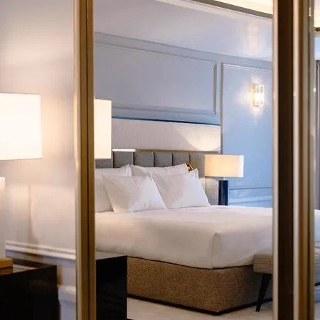 Maison Albar - Amoure - The Leading Of The World