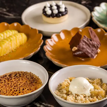 Amoure - The Leading Of The World Hotel
