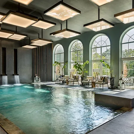 Amoure - The Leading Of The World 5* Braga