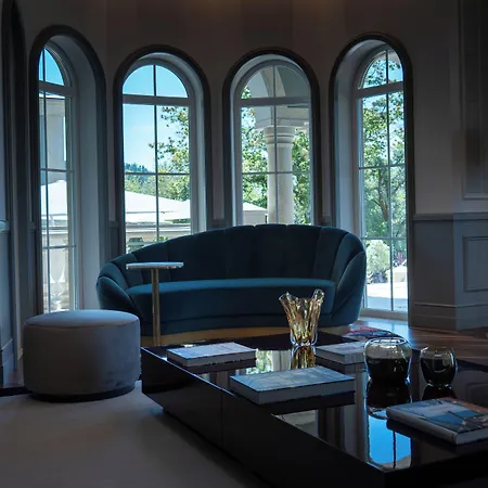 Amoure - The Leading Of The World 5* Braga