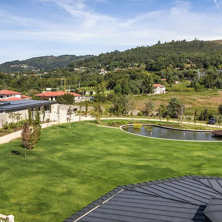 Amoure - The Leading Of The World 5* Braga