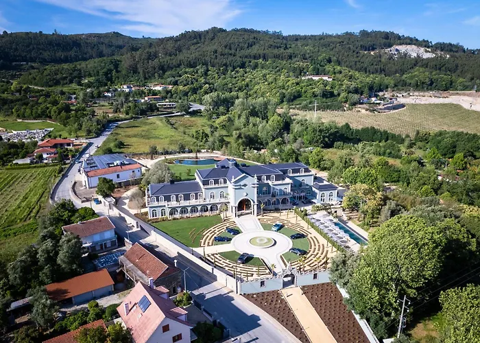 Maison Albar - Amoure - The Leading Of The World 布拉加