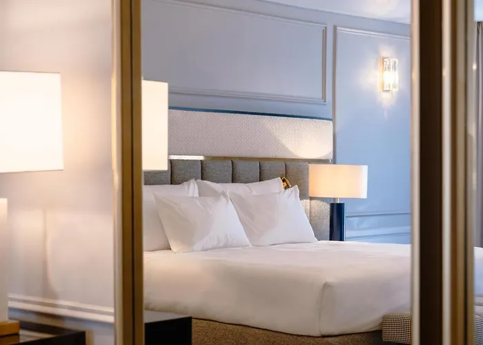 Maison Albar - Amoure - The Leading Of The World